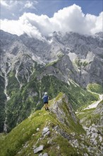 Mountaineer climbing the Waxenstein, Wetterstein Mountains, Garmisch-Patenkirchen, Bavaria,