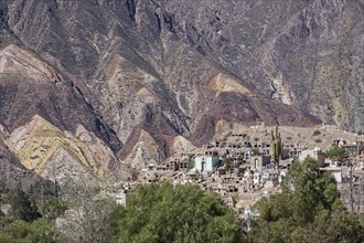 The Maimará cemetery at the foot of the mountain Paleta del Pintor, Painter's Palette in the