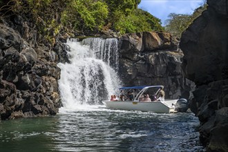 Boats, tourists, Grand River South East, GRSE, waterfall, Beau Champ, east coast, Indian Ocean,