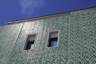 Head office of Sparkasse Fürstenfeldbruck, Upper Bavaria, Bavaria, Germany, Modern green façade of