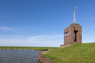 Gauge house at Dangast harbour, Dangast, Varel, Friesland, Lower Saxony, Germany, Europe