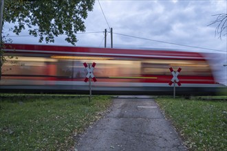 Passing Gräfenberg railway, single-track branch line, at the unrestricted level crossing,