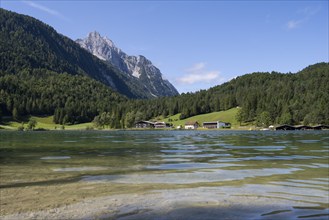 Lautersee with Wetterstein mountains, Mittenwald, Werdenfelser Land, Alps, Upper Bavaria, Bavaria,