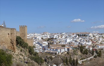 View of Ronda, on the left a part of the old city wall, Ronda, Andalusia, Spain, Europe