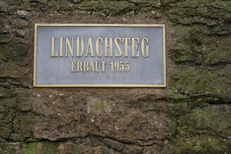 Sign Lindachsteg, bridge, footbridge, pedestrian bridge, Kochertal, Kocher, Schwäbisch Hall,