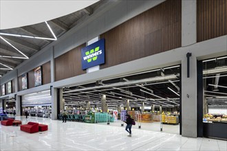 Winners Supermarket, Tribeca Mall, shopping centre, huge, gigantic, modern, Indian Ocean, island,