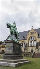 Sculpture of Emperor Barbarossa about the Goslar palace, Germany, Europe