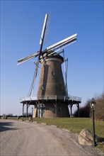 The Hollandsche Molen is a windmill in the hamlet lochuizen just outside the village Neede in the