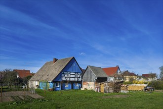 Nowoslicy, is a village with about 100 inhabitants in the Upper Lusatian district of Bautzen