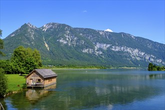 Hallstätter See, Untersee near Bad Goisern, Salzkammergut, Upper Austria, Austria, Europe