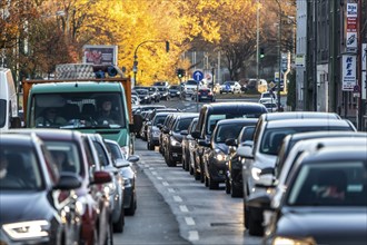 Gladbecker Straße in Essen, B224, inner-city street in Essen heavily polluted by air pollution,