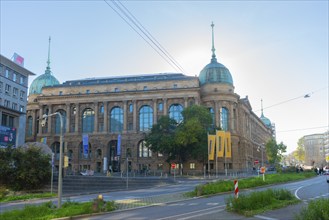 Haus der Wirtschaft, cultural monument, built 1889-1896, new baroque, domed building, conferences,