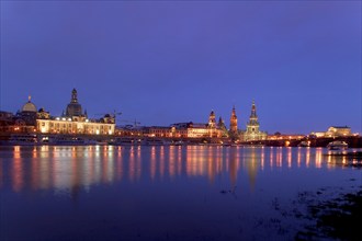 DEU Saxony Dresden Dresden Silhouette