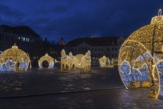 Golden horse figures, illuminated globe, cathedral square, world of lights, Magdeburg, most