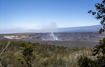 Kilauea Volcano Crater, Crater Rim Trail, Hawaii Volcanoes National Park, Big Island, Hawaii, USA,