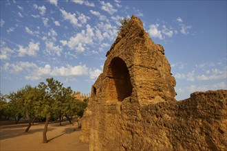 Evening light, Arcosoli, Byzantine tombs, rock tombs, Hera temple, valley of the temples, valle dei