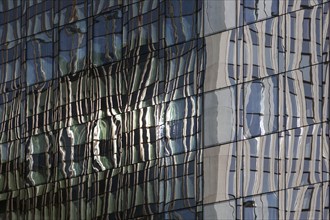 Glass façade with reflections, banking district, Westend, Frankfurt am Main, Hesse, Germany, Europe