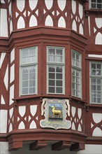 Bay window of the half-timbered house Restaurant Zum goldenen Deer, Kornmarkt, Old Town, Limburg,