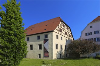 Building ensemble Münsingen Castle, on the left Old Castle, fruit box, town castle built around