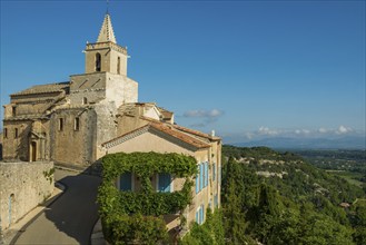 Medieval village, Venasque, Département Vaucluse, Provence, Provence-Alpes-Côte d'Azur, France,