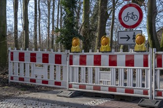 Barrier fence at a construction site, Münsterland, North Rhine-Westphalia, Germany, Europe