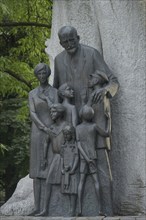 Janusz Korczak monument, Swietokrzyski Park, Warsaw, Mazovian Voivodeship, Poland, Europe