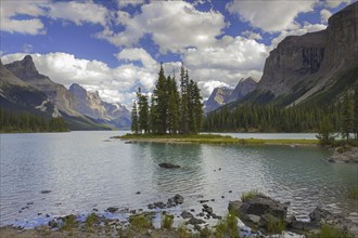 Spirit Island in Maligne Lake, Jasper National Park, Alberta, Canadian Rockies, Canada, North