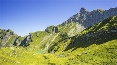 Upper Gaisalpsee, behind it the Nebelhorn (2224m), Allgäu Alps, Allgäu, Bavaria, Germany, Europe