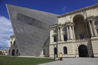 Military History Museum of the German Armed Forces, main arsenal building with wedge, architect