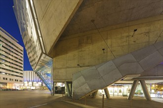 Ufa - or Kristallpalast Dresden. Architect: Coop Himmelb (l) au Construction period: 1996-98