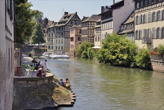 Excursion boat on the River Ill, "La Petite France", UNESCO World Heritage Site, Petite-France,