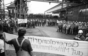 Warning strike at Thyssen by IG Metall to preserve co-determination on 30.07.1980 in Oberhausen,