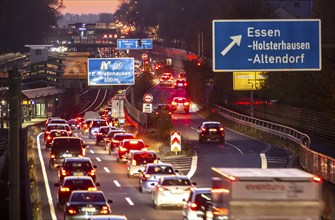 Motorway A40, Ruhrschnellweg, in Essen, route through the city centre, is affected by a possible