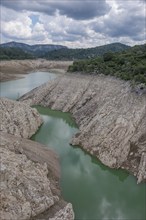 Barrage de Bimont reservoir with lowered water level, Beaurecueil, Provence-Alpes-Côte dAzur,