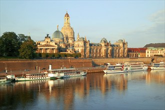 DEU Saxony Dresden Dresden Silhouette