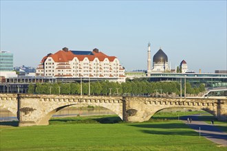 DEU Saxony Dresden Dresden Silhouette