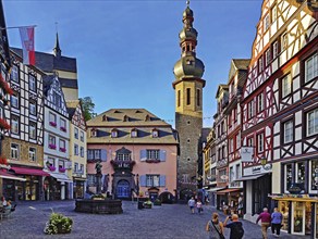 Market square with town hall, half-timbered houses and tower of the parish church of St. Martin,