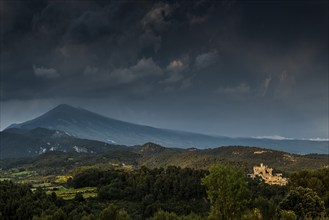 Thunderstorm, Mont Ventoux, Dentelles de Montmirail, Département Vaucluse, Provence,