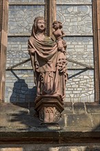 Town Church of Our Lady, statue of Mary, statue of Mary above portal, Gothic hall church, Old Town,