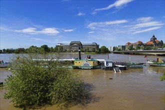 Elbe steamer during the flood in Dresden