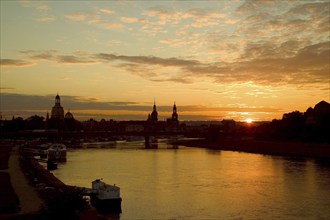 DEU Saxony Dresden Dresden Silhouette