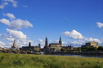 DEU Saxony Dresden Dresden Silhouette