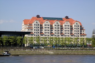 Erlweinspeicher, Maritim Hotel