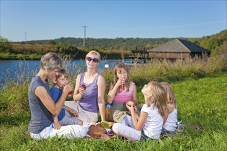 Höfgen picnic on the Mulde