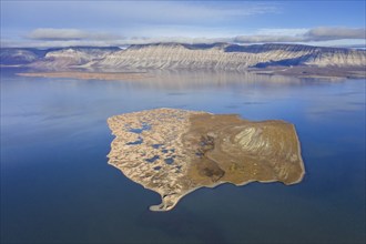 Aerial view over Flintholmen, small island in Ekmanfjorden, fjord in the Nordre Isfjorden National