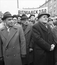 With black flags, miners of the Bismarck colliery and their relatives demonstrated against the