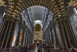 Interior of the Cathedral of San Lorenzo, Piazza San Lorenzo, Genoa, Italy, Europe