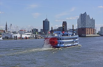 Europe, Germany, Hanseatic City of Hamburg, Elbe, Elbe Philharmonic Hall, paddle steamer Louisiana