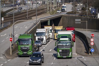 Port of Hamburg, Waltershofer Hafen, container lorries bring and collect freight containers to and