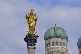 Europe, Germany, Bavaria, state capital Munich, City, Marienplatz, statue of the Virgin Mary,